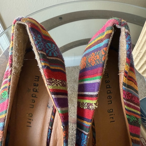 Colorful Striped Wedge Heels - Picture 8 of 9